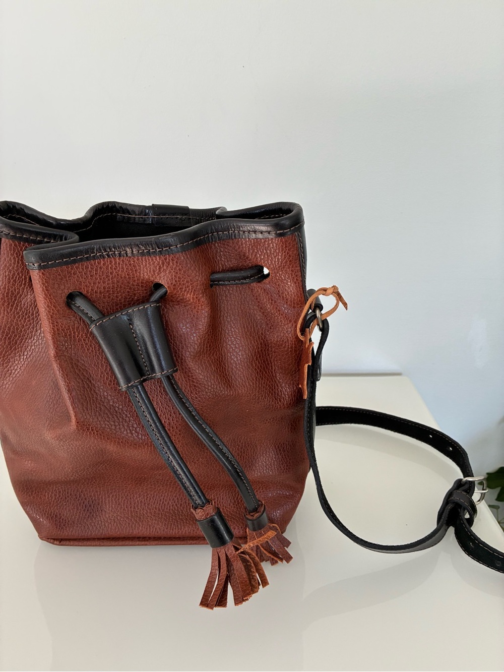 Vintage Two-Tone Pebbled Leather Drawstring Bucket Bag Crossbody